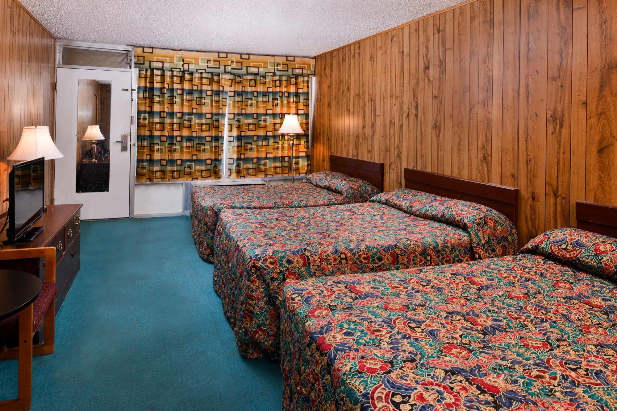 Red Carpet Inn Battleboro Exterior foto