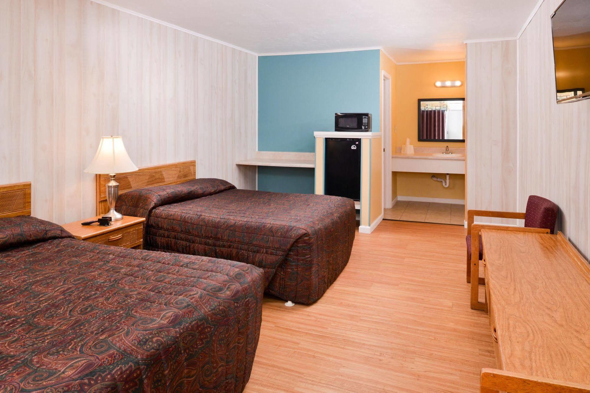 Red Carpet Inn Battleboro Exterior foto